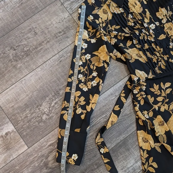 Nanette Lepore Elegant Black and Gold Floral Dress Sz 4 - Picture 9 of 10